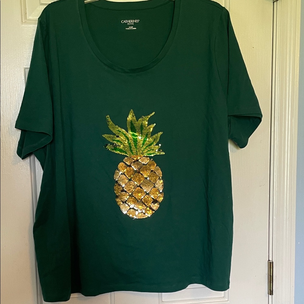 Catherines Dark Green Tee with Gold & Green Sequin Pineapple